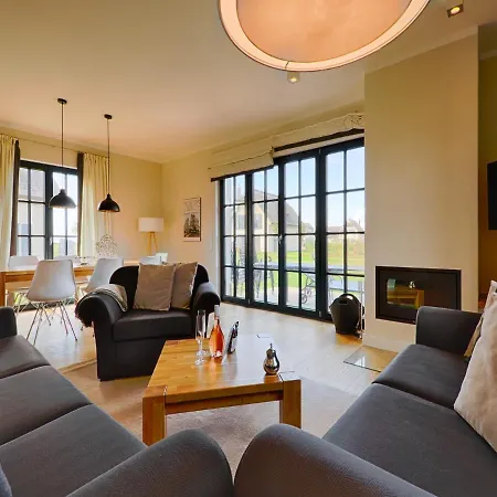 Reetland Am - Luxus Reetdachvilla Mit 3 Schlafzimmern, Sauna Und Kamin F08