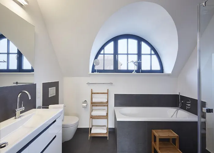 Hébergement de vacances Reetland Am - Luxus Reetdachvilla Mit 3 Schlafzimmern, Sauna Und Kamin F08 Dranske