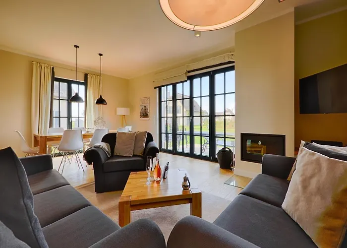 Reetland Am - Luxus Reetdachvilla Mit 3 Schlafzimmern, Sauna Und Kamin F08